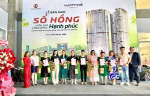 Cư dân Happy One Central nhận sổ sớm vượt kỳ vọng